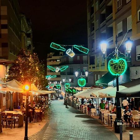 Ferienwohnung Atico De Diseno En El Centro Oviédo Exterior foto