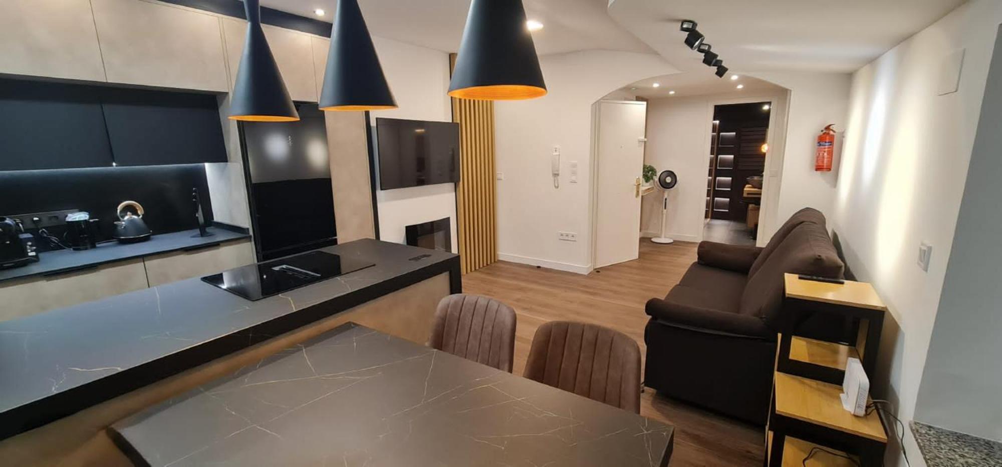 Ferienwohnung Atico De Diseno En El Centro Oviédo Exterior foto