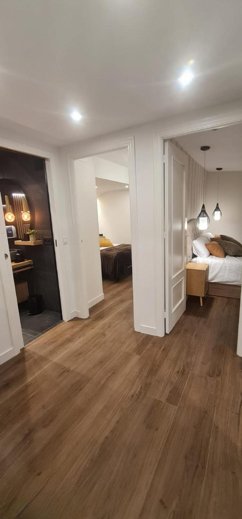 Ferienwohnung Atico De Diseno En El Centro Oviédo Exterior foto